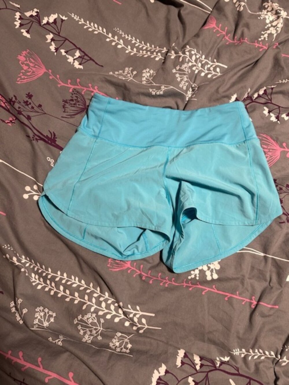 Lululemon bright blue HR Speed shorts size 6